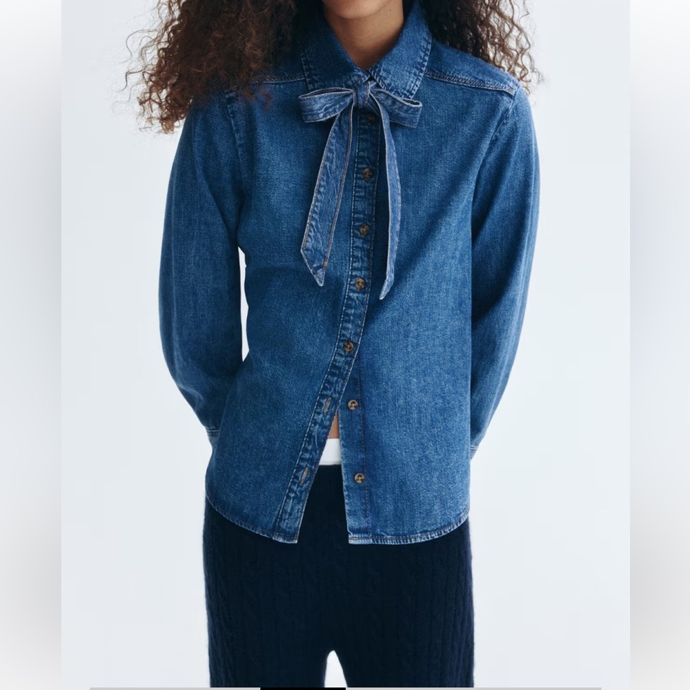 Blue Denim Blouse with Tie. - Picture 4 of 7